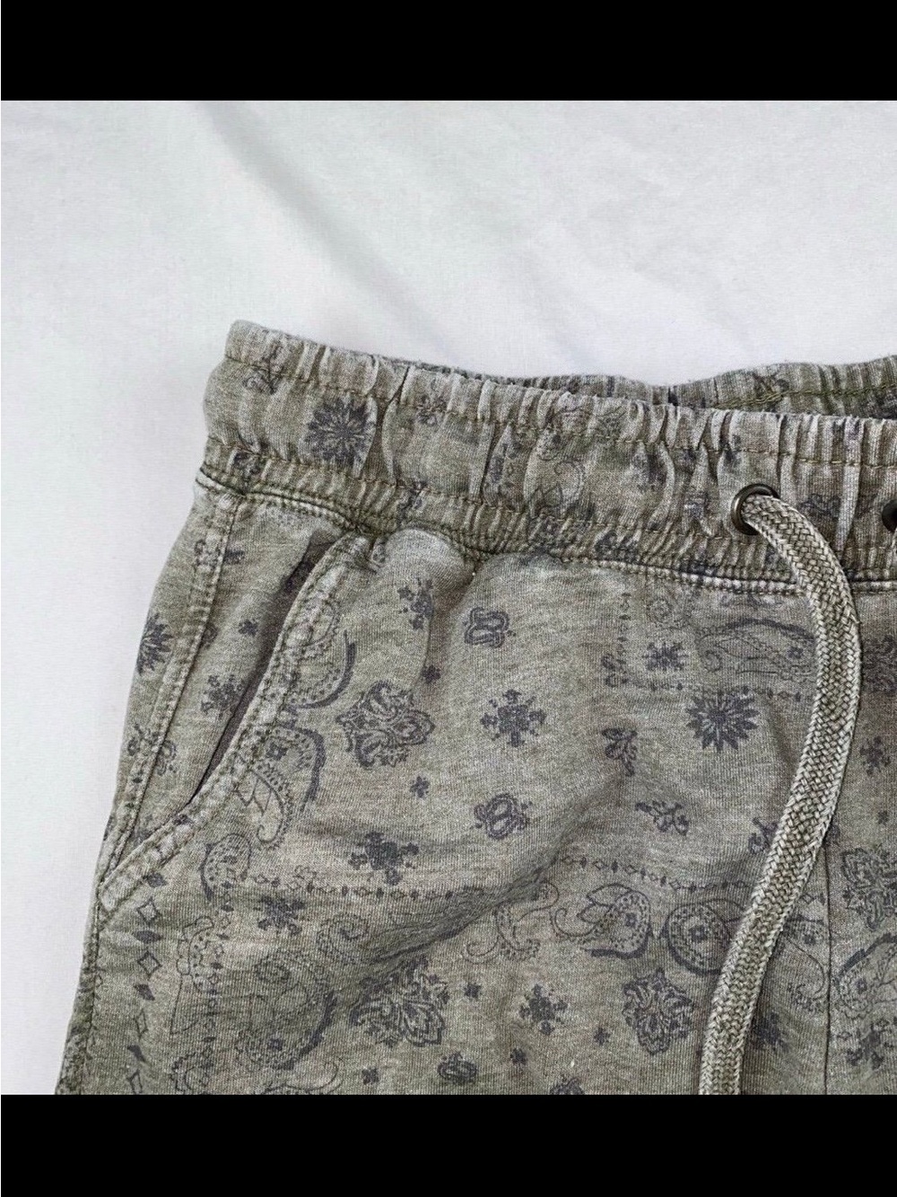 NEW Shorts - Picture 4 of 10